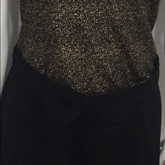 H&M Divided Bow Front Black Skirt Medium - Picture 2 of 8